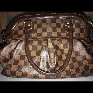 Women’s Louis Vuitton Damier canvas Trevi PM Bag